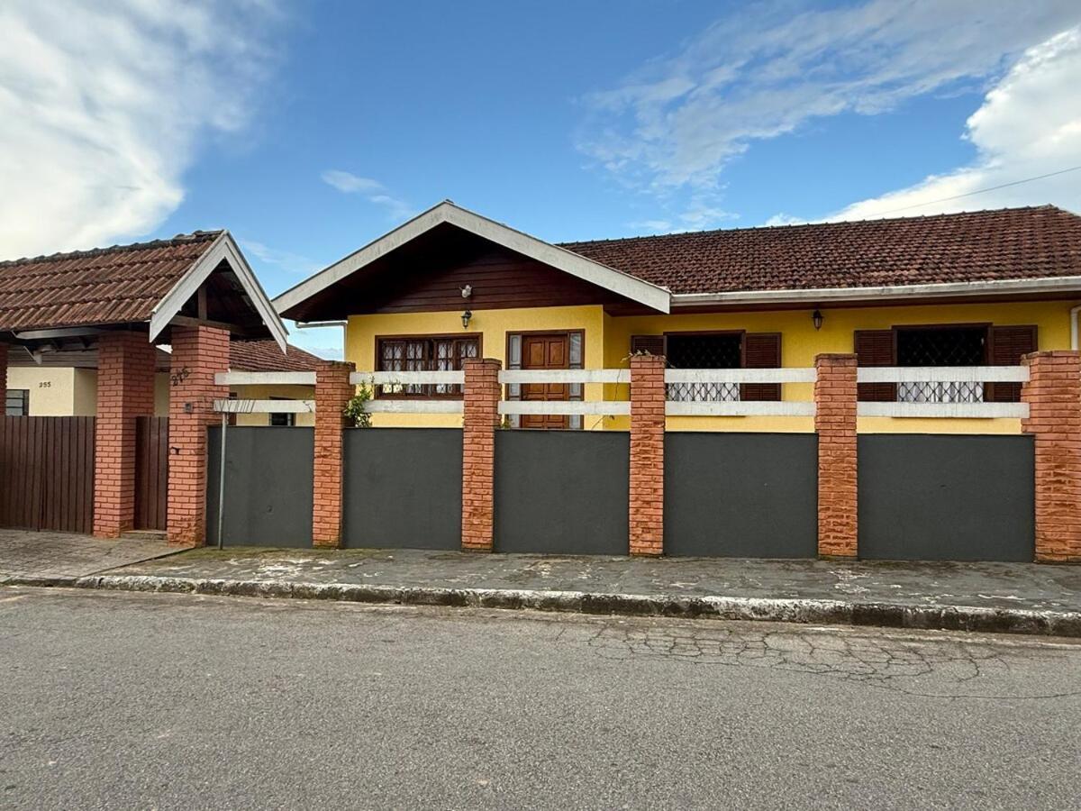 Casa Com Lareira E Churrasqueira 15 Min Do Centrinho * Campos do Jordão